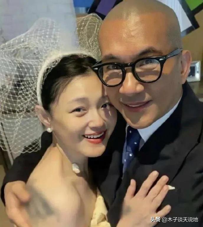 具俊晔大S墓前修照片,大s具俊晔结婚了吗？