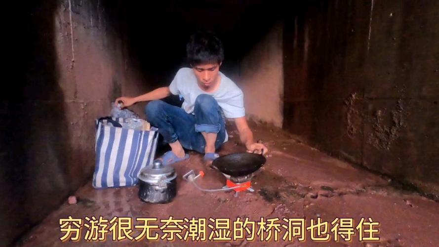 免费打工20年救母亲,如何看待四川一男子瞒母亲