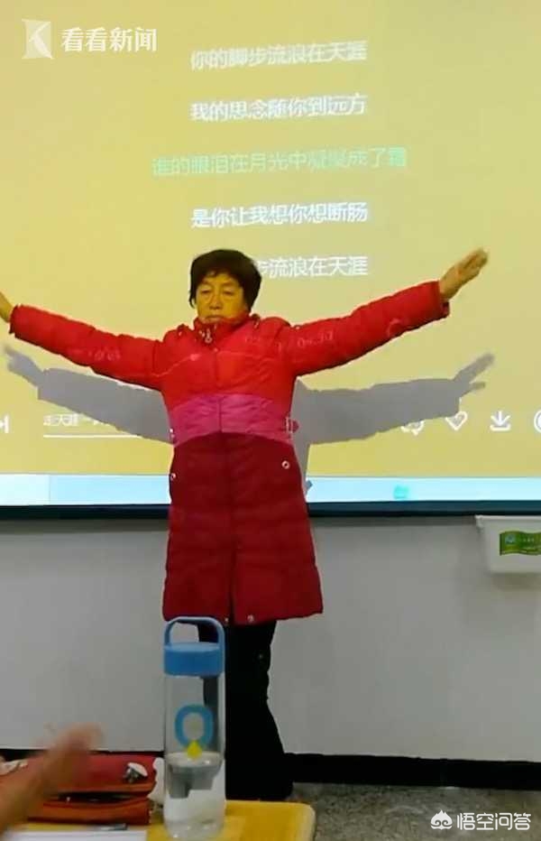 多名阿姨路中央练舞,蛋仔派对阿姨把星星都给你的舞蹈怎么获得？