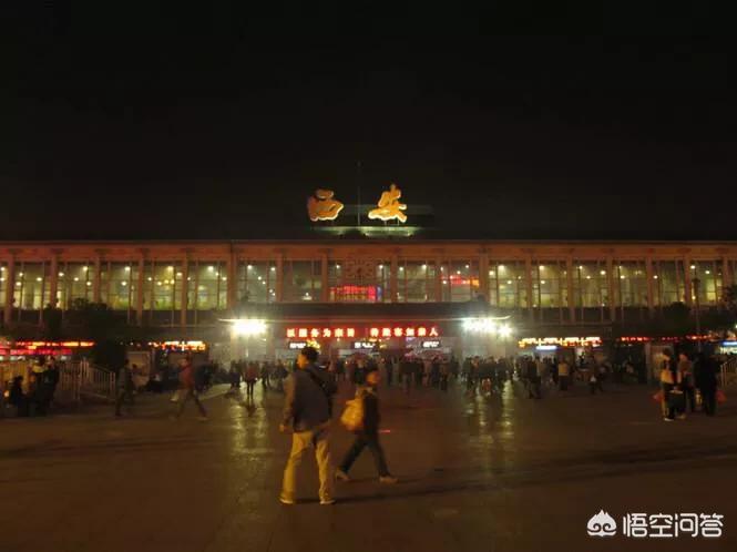 扔行李箱称没拿住,体重计放行李箱会破碎吗？