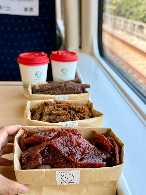 坐高铁打包坐垫带走,高铁上的坐便器纸垫怎么用?