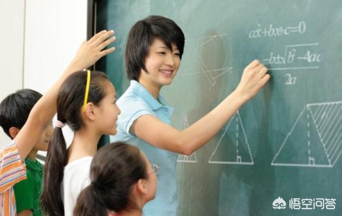 退休老师成了香饽饽 ,现如今，教师还能说是“香饽饽”、“铁饭碗”吗？