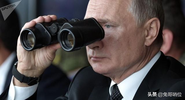 普京出席联合军演,如何看普京亲临高加索2020军演现场，观摩俄多款新型武器演习？