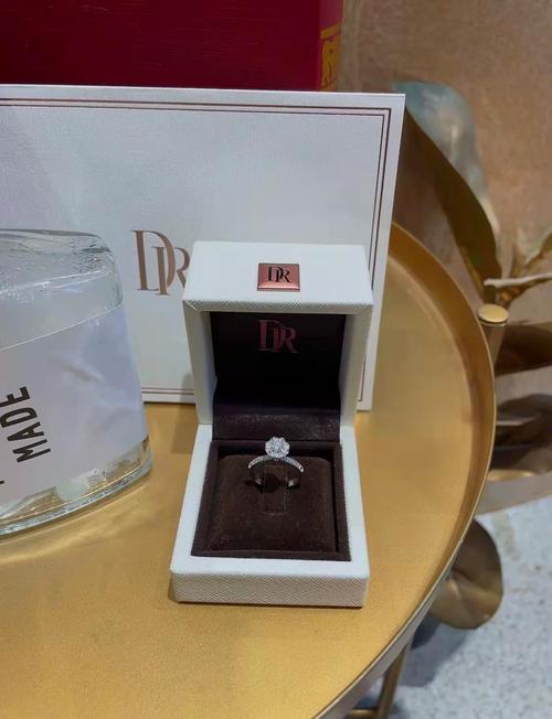 免费拍照取照片20元,dr钻戒的拍照要费用吗?