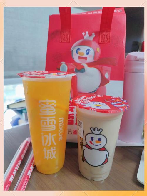 喝蜜雪需自带水杯,蜜雪冰城的杯子可以装热水吗?