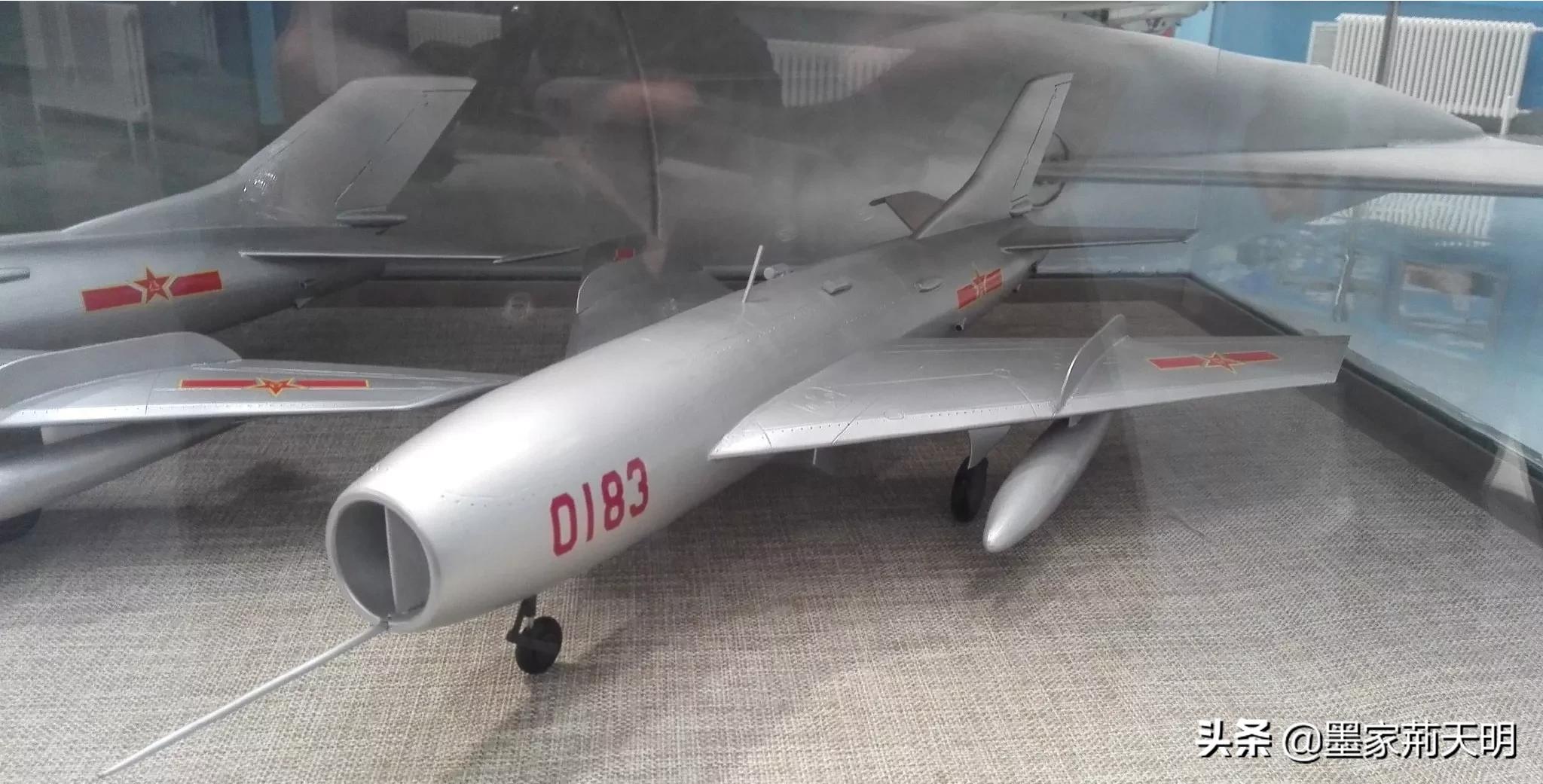 传说机型歼-6现身,如果将淘汰的歼6歼7改为无人机，挂载空对舰的导弹可行吗？