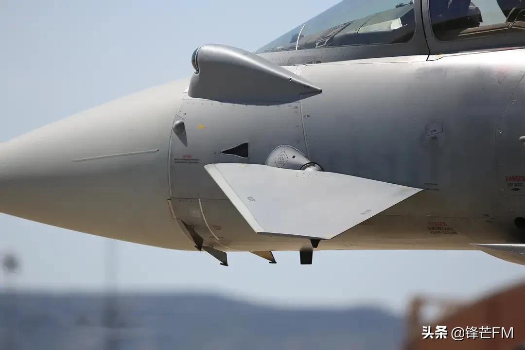 日战斗机降欧洲基地,为什么欧洲和中国的战斗机喜欢用鸭翼布局？