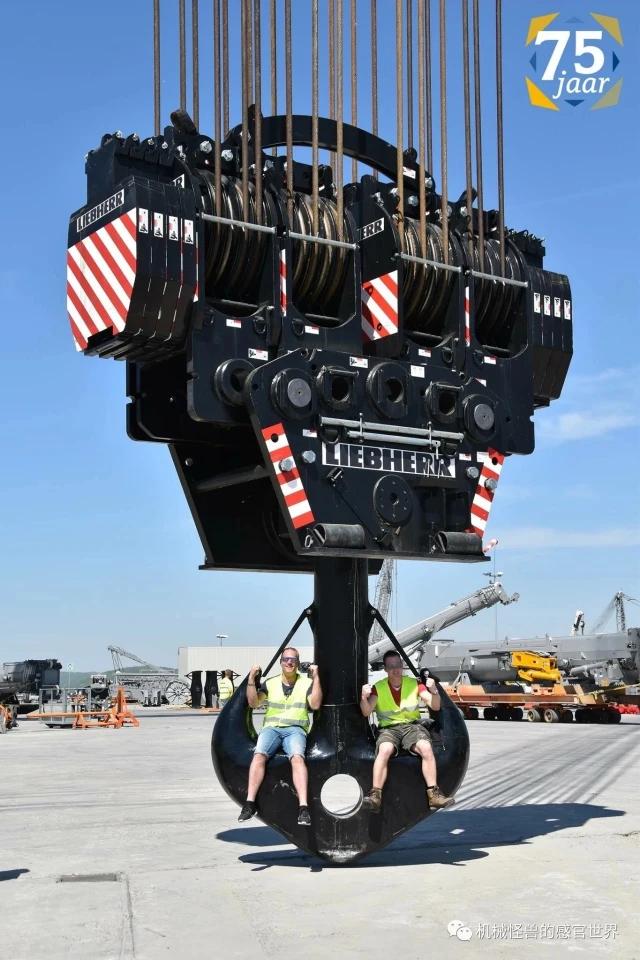 在建工地吊车侧翻,工地发生吊车侧翻事故甲方负责吗？