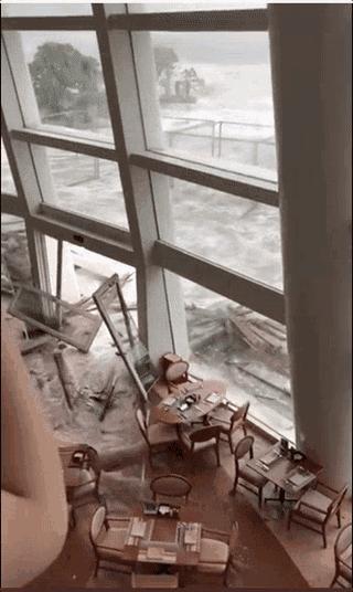 台风今天登陆广东,台风“木恩”今天凌晨登陆海南，成为今年登陆我国首个台风，海南、广东、福建将有较强风雨，局地大暴雨。你怎么看？