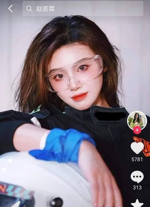 网红罗几车祸遇难,女网红“罗小猫猫子”直播喝农药后死亡,网友该负法律责任吗?