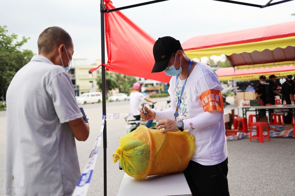 深圳转移超30万人,深圳公寓转住宅的可能性大吗？