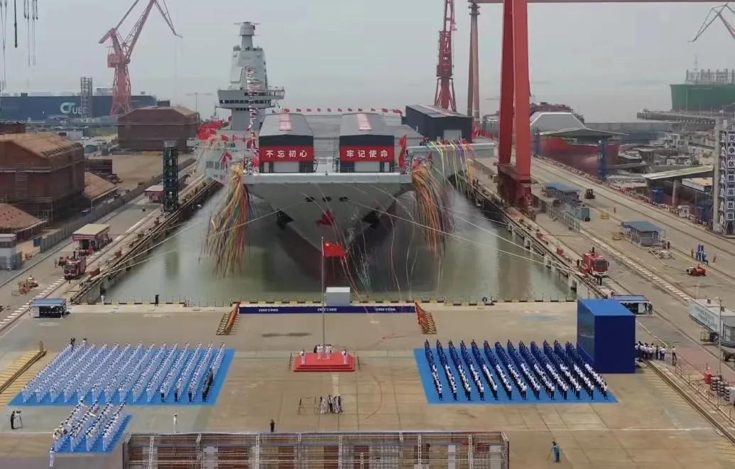 日本网友赞叹福建舰,中国第三艘“福建号”航母来了,达到世界级水平了吗? 日本网友赞叹福建舰,中国第三艘“福建号”航母来了,达到世界级水平了吗?