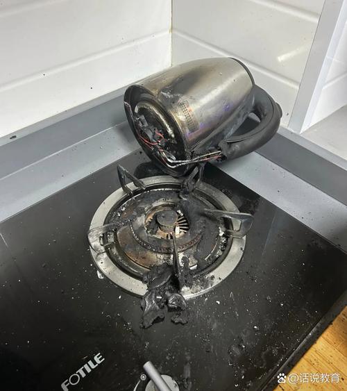 这种呼噜声很危险,天然气灶有呼呼的声音危险吗?