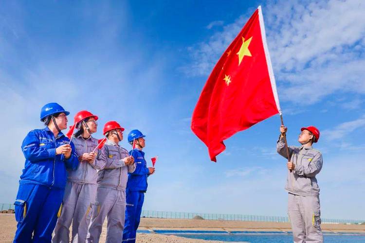 五星红旗与地球同框,五星红旗与地球同框图片