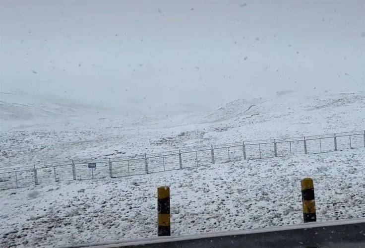 全国多地突降大雪,全国多地突降大雪的原因