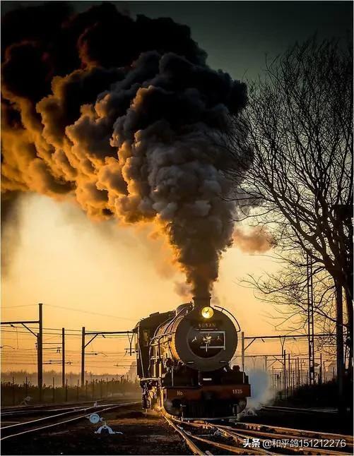 列车上铺跌落砸伤人,睡火车上铺,如果掉下去摔伤或摔死了会是谁的责任? 列车上铺跌落砸伤人,睡火车上铺,如果掉下去摔伤或摔死了会是谁的责任?