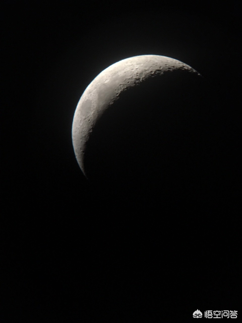 月球背面比正面冷,月球背面的温度是不是很低,为什么? 月球背面比正面冷,月球背面的温度是不是很低,为什么?