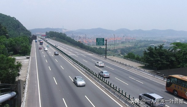 高速免费将结束,2022年高速从哪天免收费的？