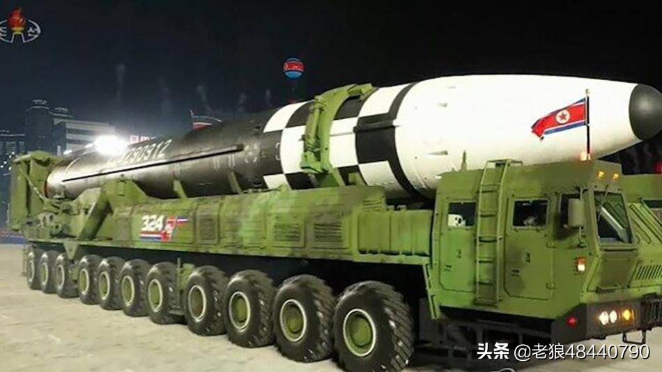 朝鲜举行阅兵式,怎么看待朝鲜举行盛大阅兵式中的洲际导弹,成为亮眼武器呢? 朝鲜举行阅兵式,怎么看待朝鲜举行盛大阅兵式中的洲际导弹,成为亮眼武器呢?