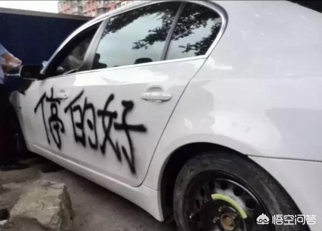 无人岛现巨大垃圾坑,无人岛现巨大垃圾坑怎么进