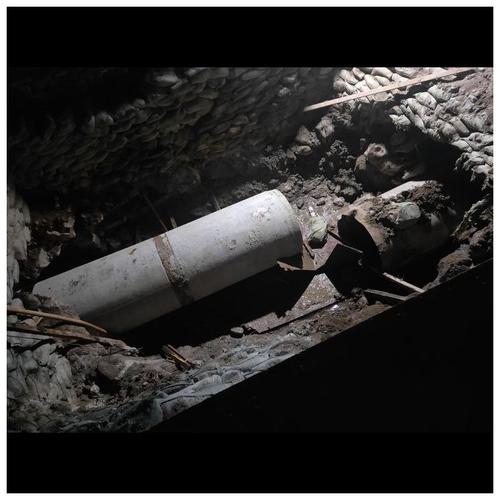 趵突泉下确有水管,趵突泉底下管子为什么不拆?