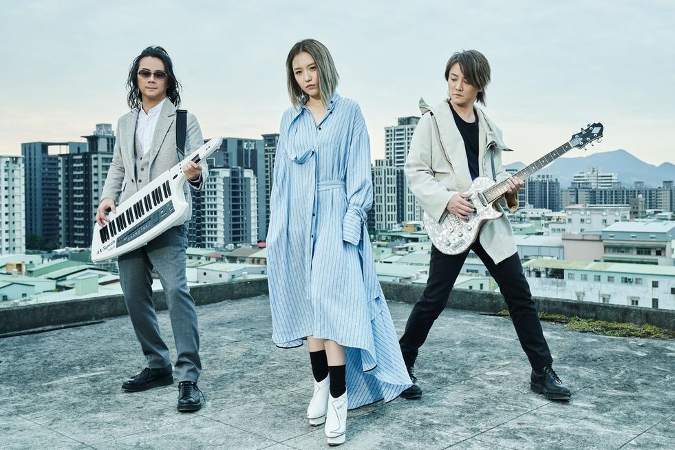 飞儿乐团前成员退圈,飞儿乐团的主唱为什么被踢出局？