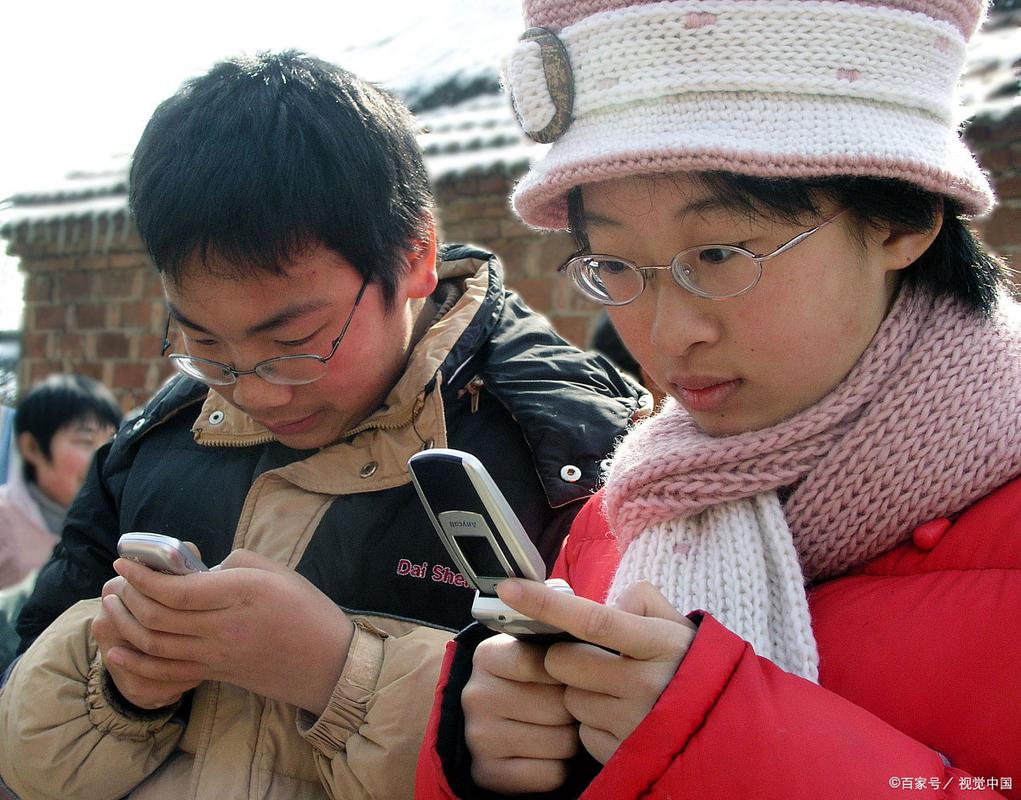 要求学生砸毁手机,河南南阳某中学对不交手机的学生没收手机并砸毁,作为家长你会支持学校这样做吗?