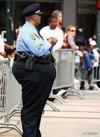 美军肥胖照火遍全网,美国电影中最搞笑的胖妈？