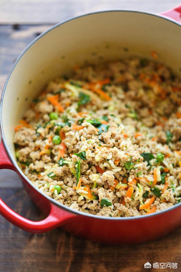 香肠里吃出完整3颗牙,上班族如何给狗狗吃自制？