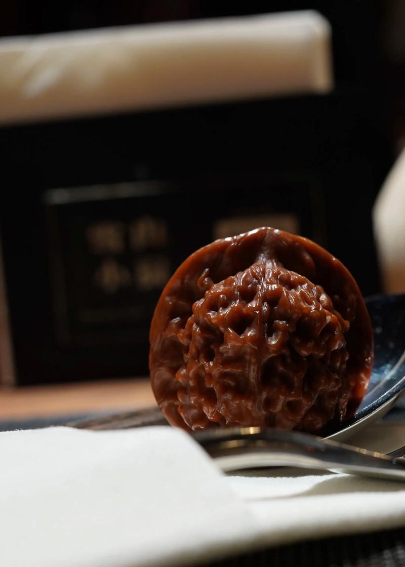 盘了4年的核桃发芽了,核桃发芽了能吃吗?