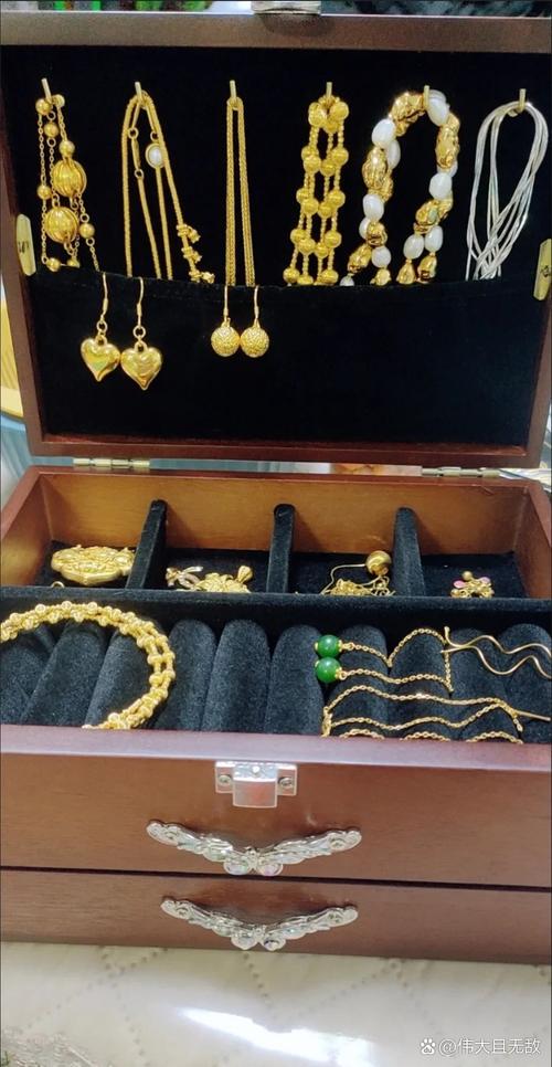 金饰克价逼近1300元,一千多的一口价黄金大概有多重?