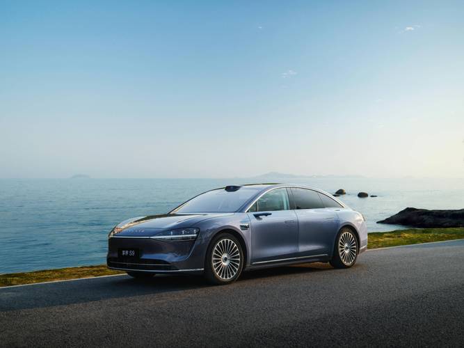 德系豪车为啥不香了,德系顶级豪车降十几万,才换来3千台销量,背后隐藏着怎样的尴尬?