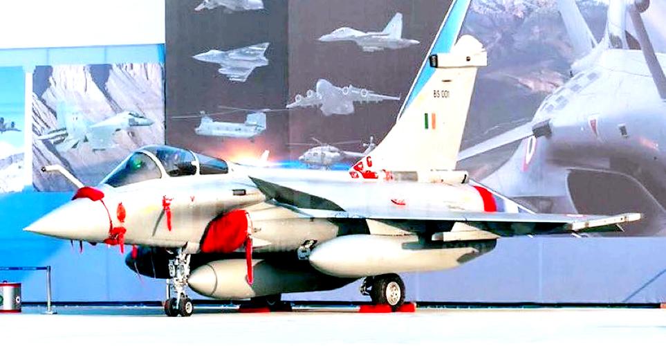 印尼也要买中国战机,美国对印尼购买11架俄罗斯苏-35战斗机表示非常不满,你怎么看?