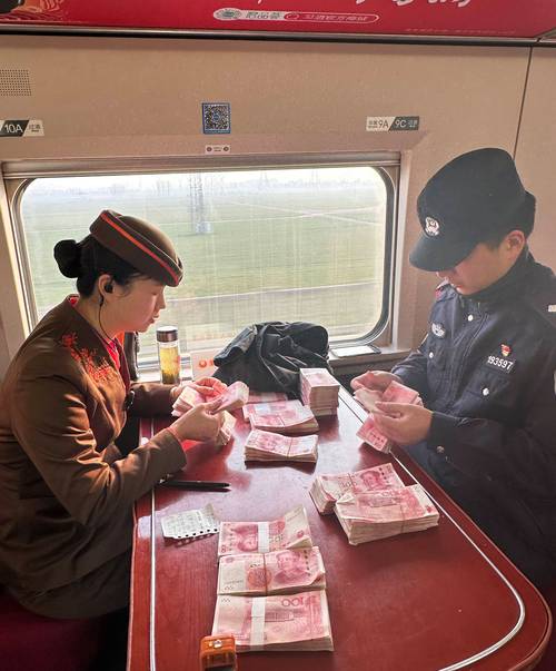 坐高铁不用扛行李了,坐高铁要称行李吗?