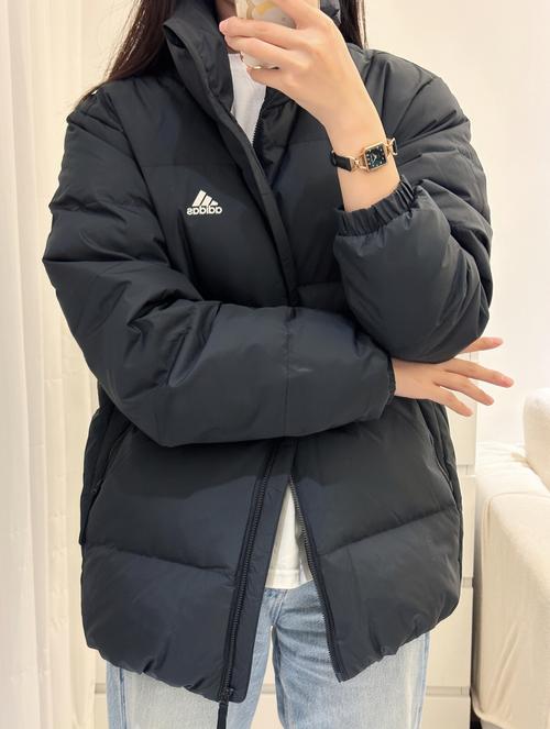 阿迪羽绒服被指代工,阿迪羽绒服代工厂