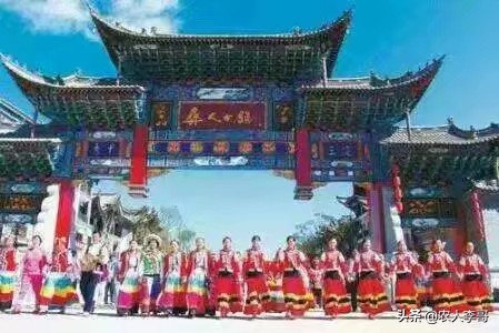 外省人涌入云南买房,云南地州来昆明上班,在昆明买房,还是回老家买房好? 外省人涌入云南买房,云南地州来昆明上班,在昆明买房,还是回老家买房好?