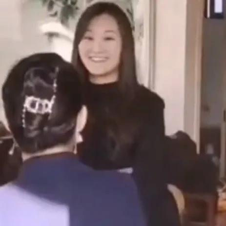 退签MCN赔15万,陈亚男和朱小伟离婚了!分手了!要赔偿公司多少钱?几百万够么? 退签MCN赔15万,陈亚男和朱小伟离婚了!分手了!要赔偿公司多少钱?几百万够么?