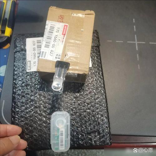藏快递箱入室抢金器,快递入室抢劫