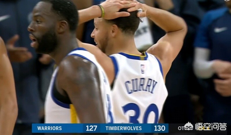 库里超远三分绝平,库里投进绝平三分之后便用手指着裁判来表达不满情绪,但裁判不敢判罚技犯,你怎么看? 库里超远三分绝平,库里投进绝平三分之后便用手指着裁判来表达不满情绪,但裁判不敢判罚技犯,你怎么看?