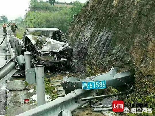 高速3分钟救十余人,电动车高速自燃为什么难救? 高速3分钟救十余人,电动车高速自燃为什么难救?