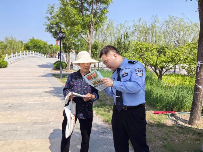 发视频挑衅交警被拘,海口一男子拍视频辱骂交警上传朋友圈炫耀被拘5日, 你怎么看?