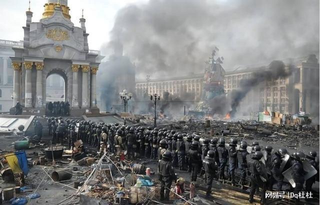 俄罗斯发大规模夜袭,俄军夜袭乌克兰,俄罗斯乌克兰局势如何?对此你怎么看? 俄罗斯发大规模夜袭,俄军夜袭乌克兰,俄罗斯乌克兰局势如何?对此你怎么看?