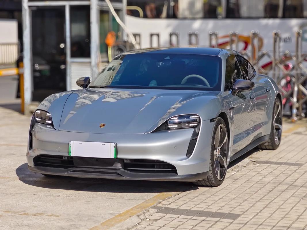 保时捷回应油车停产,保时捷taycan是油车还是电车?