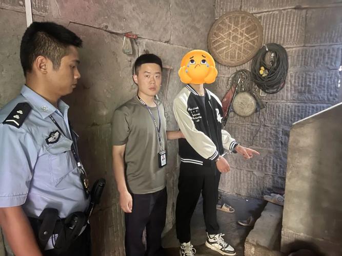 小偷3分钟盗窃保险柜,小偷3分钟盗窃保险柜视频