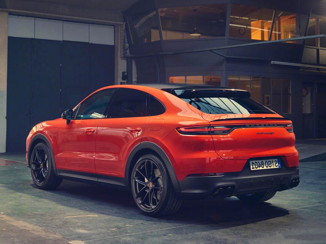 保时捷回应油车停产,保时捷卡宴买混动还是纯油车?