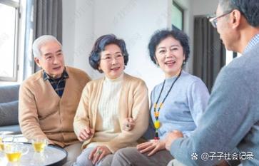 最有钱一代退休老人,退休后的老年人,有钱和有原配老伴,哪个更幸福?