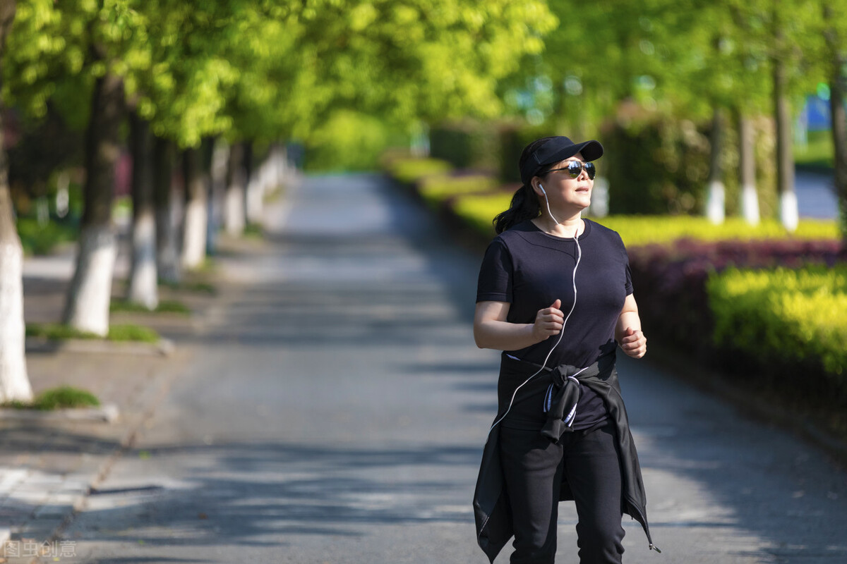 最有钱一代退休老人,有钱人退休了,才能真正享福;普通人退休了,不算享福。你怎么看? 最有钱一代退休老人,有钱人退休了,才能真正享福;普通人退休了,不算享福。你怎么看?