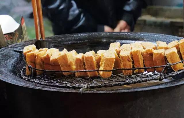 吃火锅小料台遇老鼠,上海都有哪些夜市？