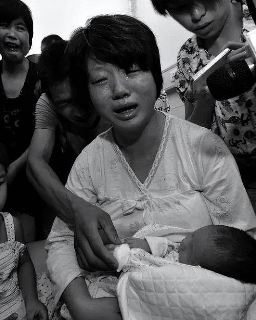 疑贩卖婴儿4人被抓,贩卖婴儿案