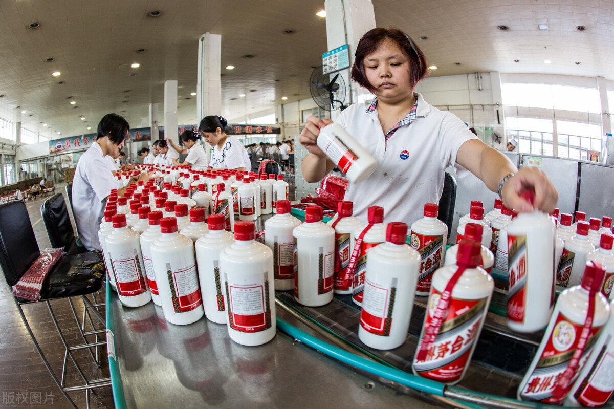 药中茅台价格暴跌,茅台酒价格下跌,这是意料之外还是意料之内? 药中茅台价格暴跌,茅台酒价格下跌,这是意料之外还是意料之内?